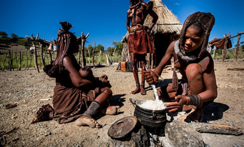 La Tribu De Los Himba Una Cultura Ancestral Instituto De Estudios